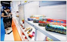 金属玩具博物院开馆 3000件印刷玩具展现风采