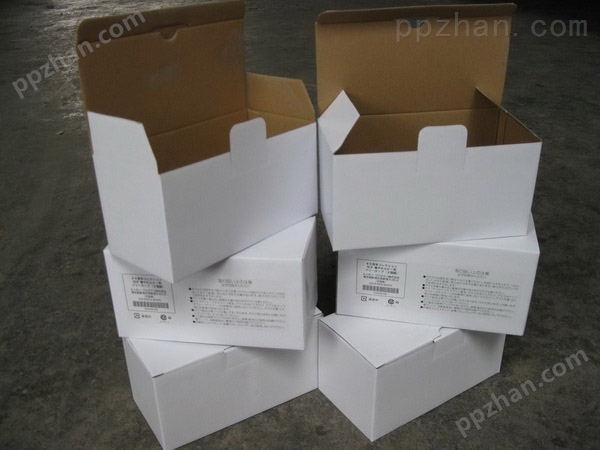 斧形无菌纸盒包装机
